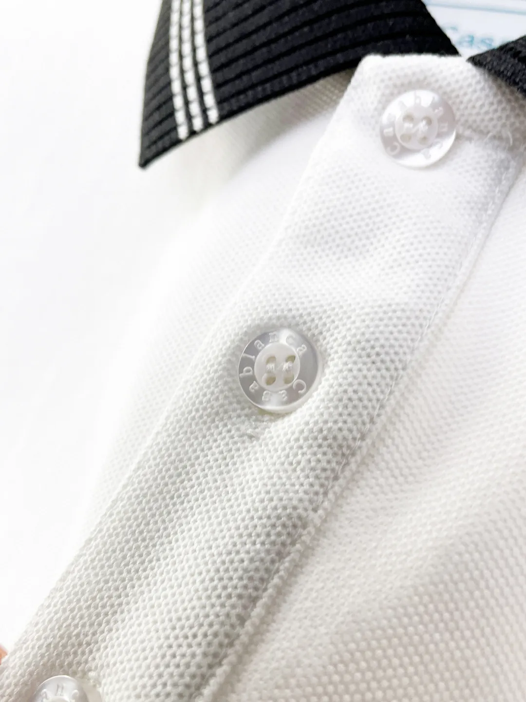 Casablanca New Arrival long-sleeved Polo shirt, original fabric, official Same Style, made of pure cotton pique fabric, custom-made in the same vat, feels very comfortable and smooth, very wide and stylish, produced by a first-line brand Factory, imported Behringer embroidery machine, embroidery is full and textured, collar and collar ribs are woven with imported yarn, will not deform after long-term wear, the most New Arrival style in autumn and winter, fashionable and individual, super Versatile and good-looking Very suitable for both men and women. A must-have item for everyone. Size: M-XXXL